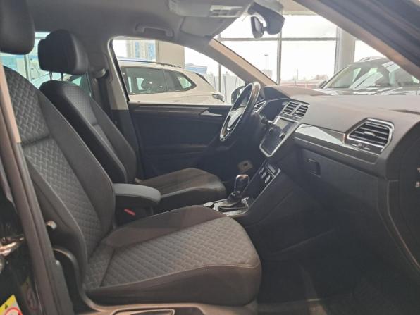 Volkswagen Tiguan II с пробегом 2018 года, цена 2 533 000 рублей, 136436 км, внедорожник, Автокод Объявления