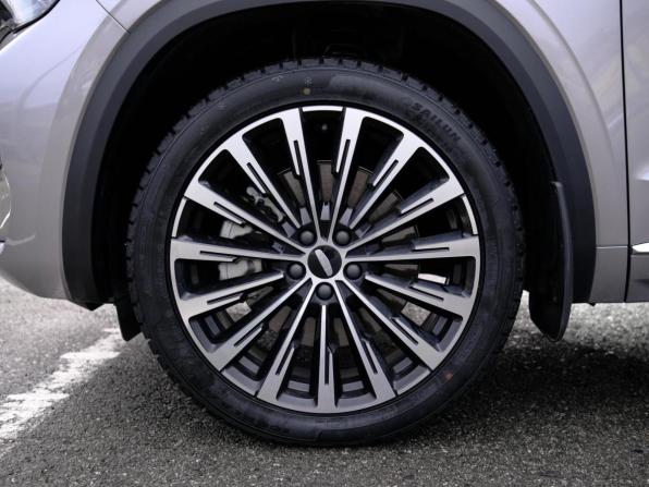 Geely Monjaro I Рестайлинг с пробегом 2025 года, цена 3 855 000 рублей, 7795 км, внедорожник, Автокод Объявления