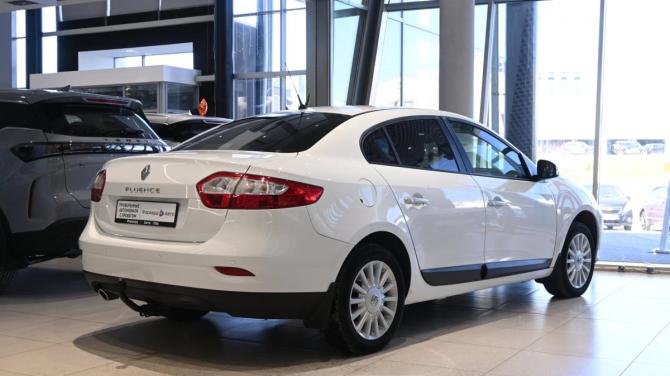 Renault Fluence I с пробегом 2013 года, цена 695 000 рублей, 220246 км, седан, Автокод Объявления
