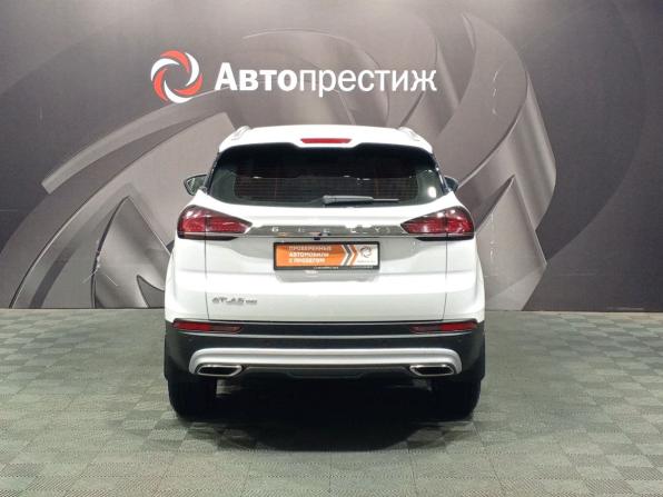 Geely Atlas Pro с пробегом 2024 года, цена 2 020 000 рублей, 28136 км, внедорожник, Автокод Объявления