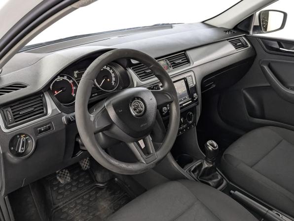 Skoda Rapid I Рестайлинг с пробегом 2019 года, цена 815 000 рублей, 257323 км, лифтбек, Автокод Объявления