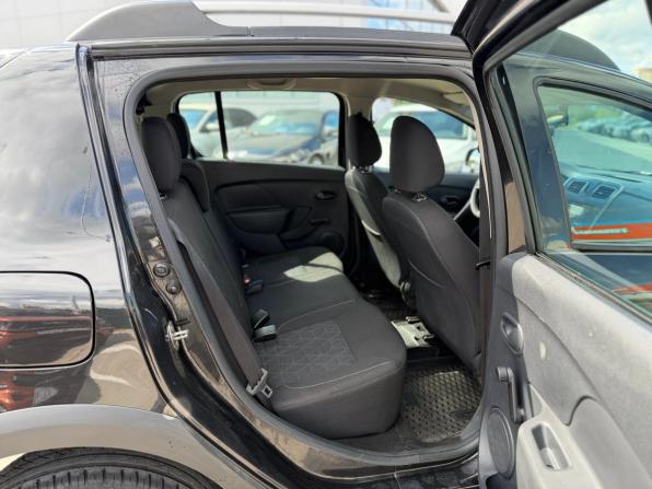 Renault Sandero II с пробегом 2017 года, цена 950 000 рублей, 120064 км, хэтчбек, Автокод Объявления