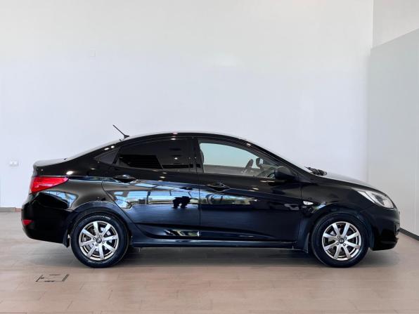 Hyundai Solaris I с пробегом 2013 года, цена 760 000 рублей, 121468 км, седан, Автокод Объявления