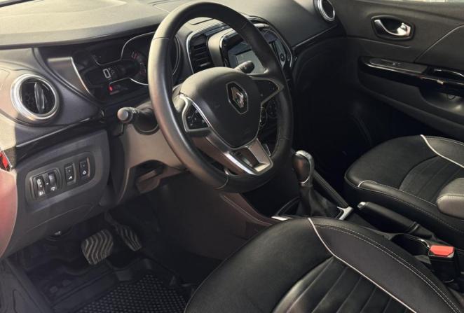 Renault Kaptur I Рестайлинг с пробегом 2021 года, цена 1 570 000 рублей, 133027 км, внедорожник, Автокод Объявления