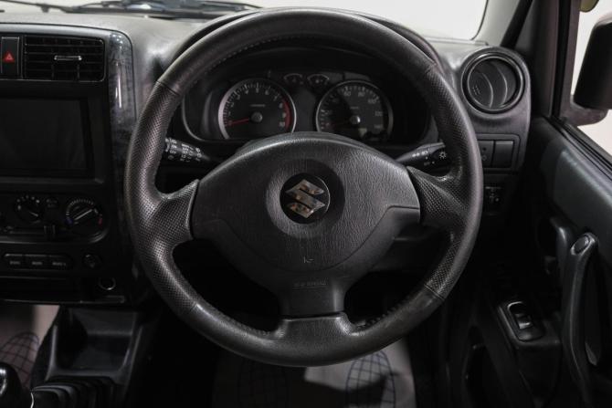 Suzuki Jimny III Рестайлинг 1 с пробегом 2008 года, цена 699 000 рублей, 159000 км, внедорожник, Автокод Объявления