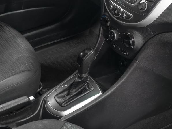 Hyundai Solaris I Рестайлинг с пробегом 2015 года, цена 879 900 рублей, 225307 км, седан, Автокод Объявления