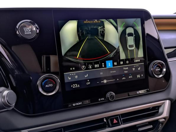 Lexus RX V с пробегом 2025 года, цена 7 510 000 рублей, 14995 км, внедорожник, Автокод Объявления