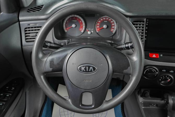 Kia Rio II Рестайлинг с пробегом 2010 года, цена 649 000 рублей, 180000 км, седан, Автокод Объявления