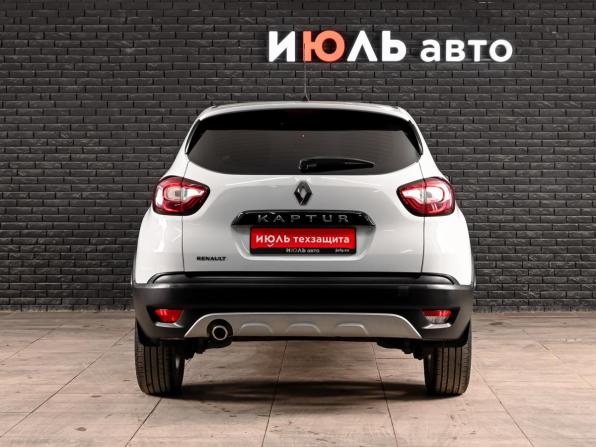 Renault Kaptur I с пробегом 2016 года, цена 1 450 000 рублей, 75888 км, внедорожник, Автокод Объявления