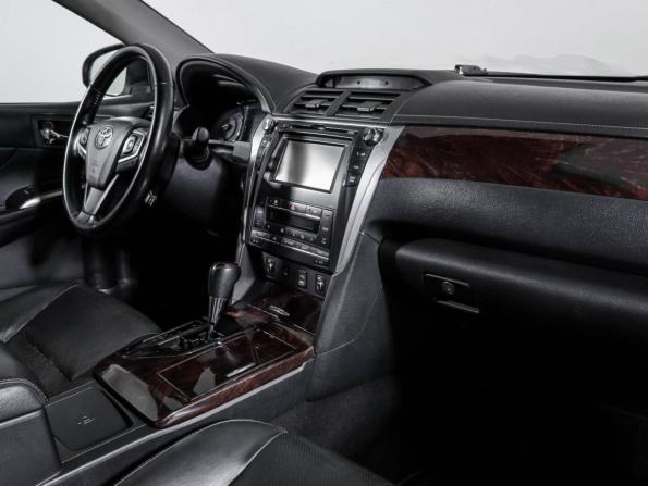 Toyota Camry VII (XV50) Рестайлинг с пробегом 2015 года, цена 1 599 000 рублей, 266874 км, седан, Автокод Объявления