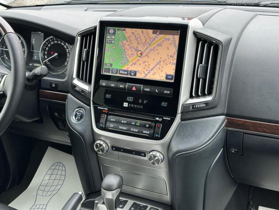 Toyota Land Cruiser 200 Series Рестайлинг 2 Пермь  - изображение 13