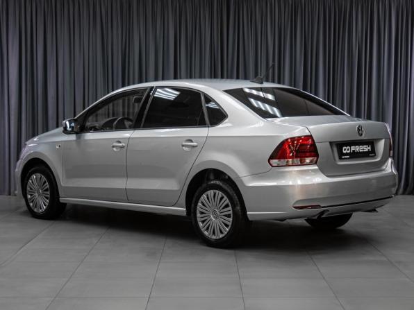 Volkswagen Polo V Рестайлинг с пробегом 2017 года, цена 999 000 рублей, 86408 км, седан, Автокод Объявления