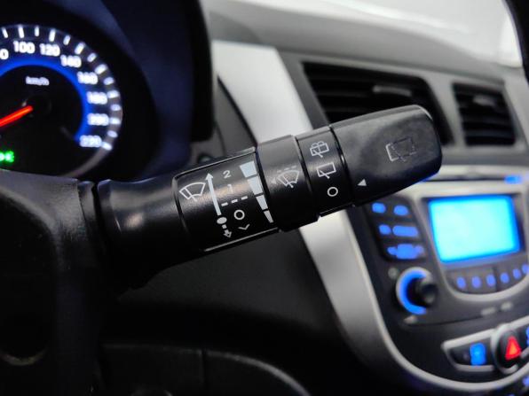 Hyundai Solaris I с пробегом 2012 года, цена 668 000 рублей, 130000 км, хэтчбек, Автокод Объявления