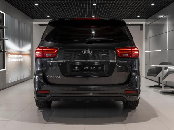 Kia Carnival III с пробегом 2018 года, цена 2 645 000 рублей, 186632 км, минивэн, Автокод Объявления