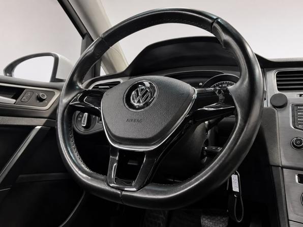 Volkswagen Golf VII с пробегом 2014 года, цена 1 499 000 рублей, 72000 км, хэтчбек, Автокод Объявления