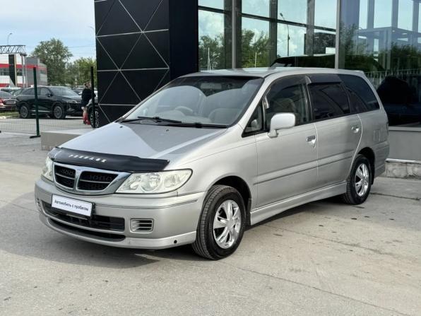 Nissan Presage I