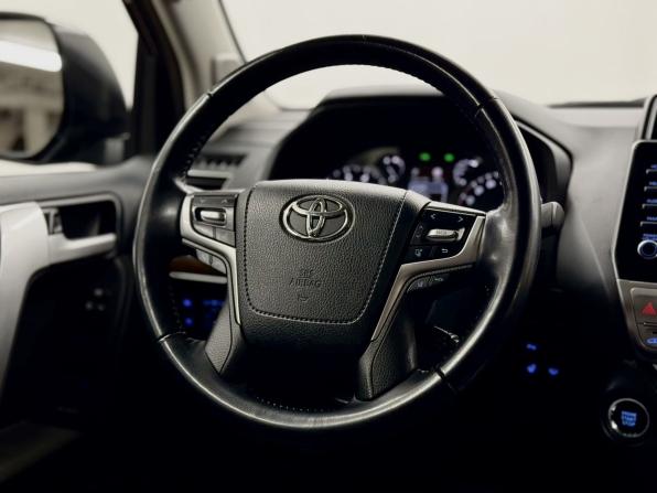 Toyota Land Cruiser Prado 150 Series Рестайлинг 3 с пробегом 2022 года, цена 7 680 000 рублей, 58752 км, внедорожник, Автокод Объявления