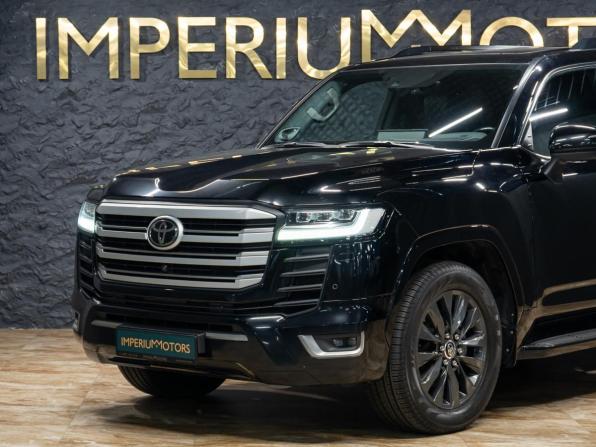 Toyota Land Cruiser 300 Series с пробегом 2022 года, цена 8 890 000 рублей, 122786 км, внедорожник, Автокод Объявления