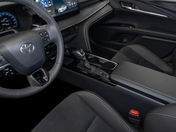 Toyota Camry IX (XV80) China Market с пробегом 2026 года, цена 4 100 000 рублей, 20 км, седан, Автокод Объявления