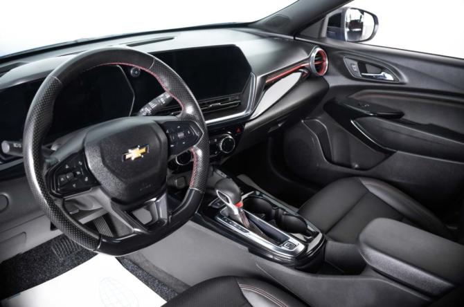 Chevrolet Trax II с пробегом 2023 года, цена 2 199 000 рублей, 80756 км, внедорожник, Автокод Объявления