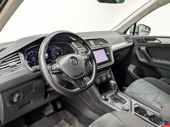 Volkswagen Tiguan II с пробегом 2018 года, цена 2 415 000 рублей, 157614 км, внедорожник, Автокод Объявления