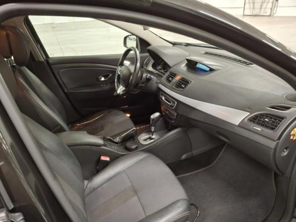 Renault Fluence I с пробегом 2010 года, цена 560 000 рублей, 261503 км, седан, Автокод Объявления