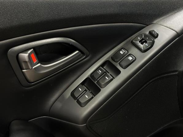 Hyundai ix35 I Рестайлинг с пробегом 2014 года, цена 1 499 000 рублей, 189316 км, внедорожник, Автокод Объявления