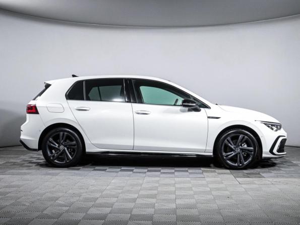 Volkswagen Golf VIII с пробегом 2021 года, цена 2 720 000 рублей, 39200 км, хэтчбек, Автокод Объявления
