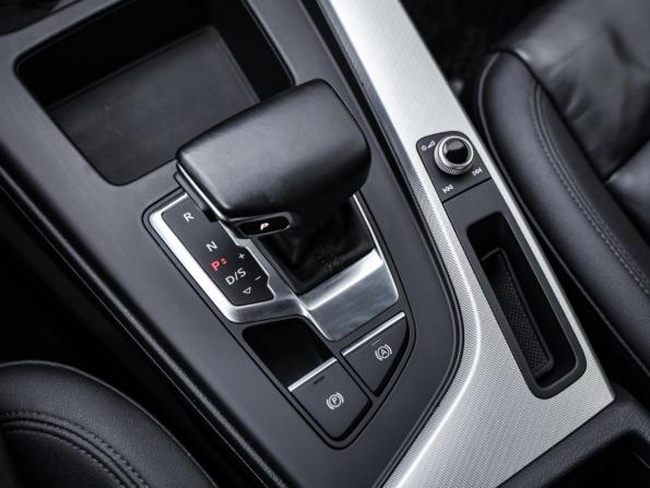 Audi A4 V (B9) Рестайлинг с пробегом 2020 года, цена 3 199 000 рублей, 109488 км, седан, Автокод Объявления