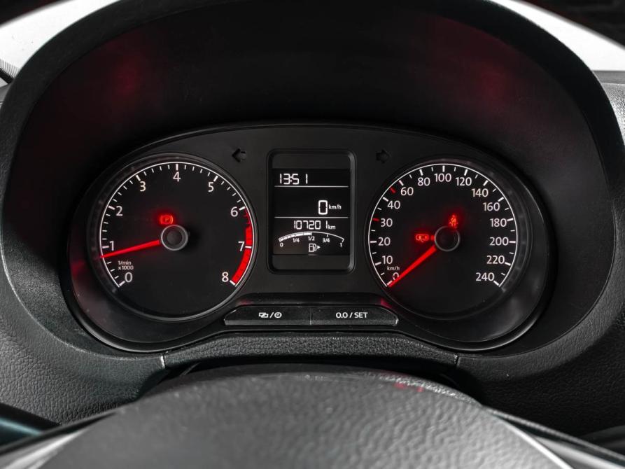 Volkswagen Polo V Рестайлинг Санкт-Петербург  - изображение 18