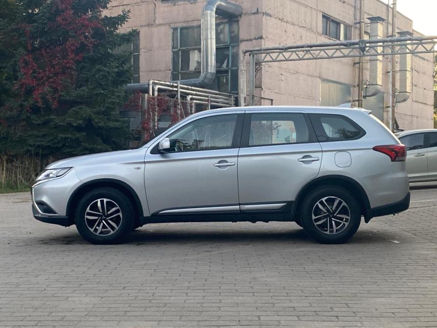 Mitsubishi Outlander III Рестайлинг 3 Великий Новгород  - изображение 4