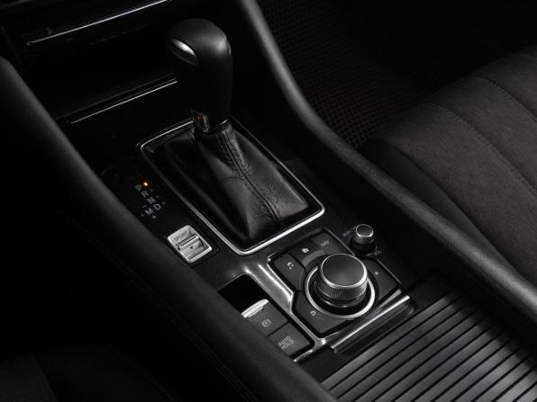Mazda 6 III (GJ) Рестайлинг 2 с пробегом 2020 года, цена 1 817 000 рублей, 171782 км, седан, Автокод Объявления