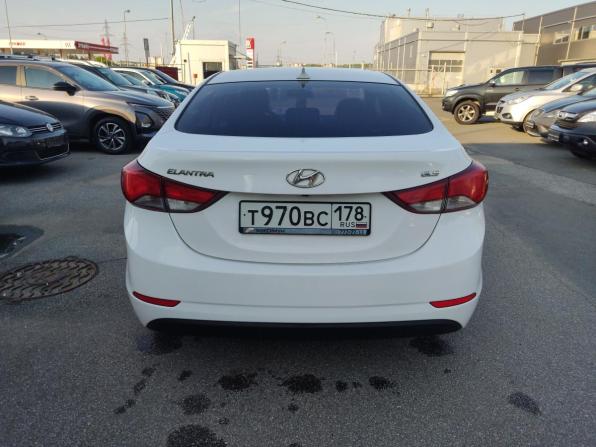Hyundai Elantra V (MD) Рестайлинг с пробегом 2014 года, цена 1 029 000 рублей, 143000 км, седан, Автокод Объявления