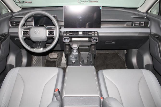 Toyota RAV4 VI (XA60) с пробегом 2026 года, цена 4 550 000 рублей, 25 км, внедорожник, Автокод Объявления