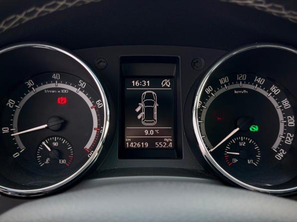 Skoda Yeti I Рестайлинг с пробегом 2016 года, цена 1 199 000 рублей, 142500 км, внедорожник, Автокод Объявления