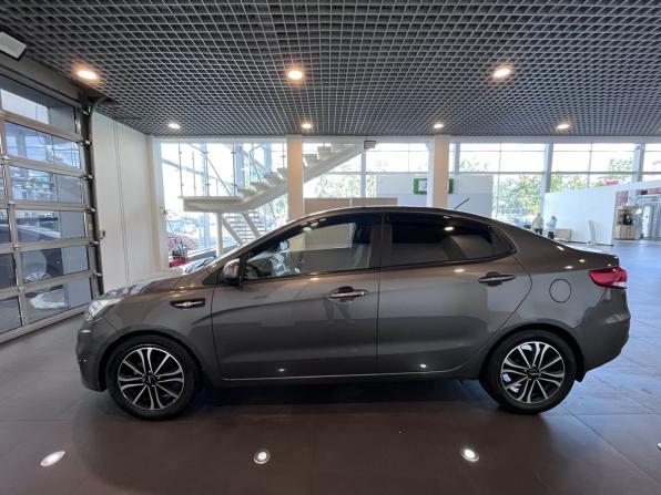 Kia Rio III Рестайлинг с пробегом 2017 года, цена 1 145 000 рублей, 102642 км, седан, Автокод Объявления