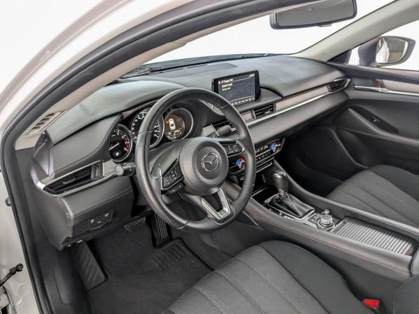 Mazda 6 III (GJ) Рестайлинг 2 с пробегом 2018 года, цена 2 450 000 рублей, 33808 км, седан, Автокод Объявления