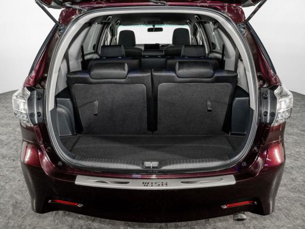 Toyota Wish II Рестайлинг с пробегом 2014 года, цена 1 470 500 рублей, 129818 км, минивэн, Автокод Объявления