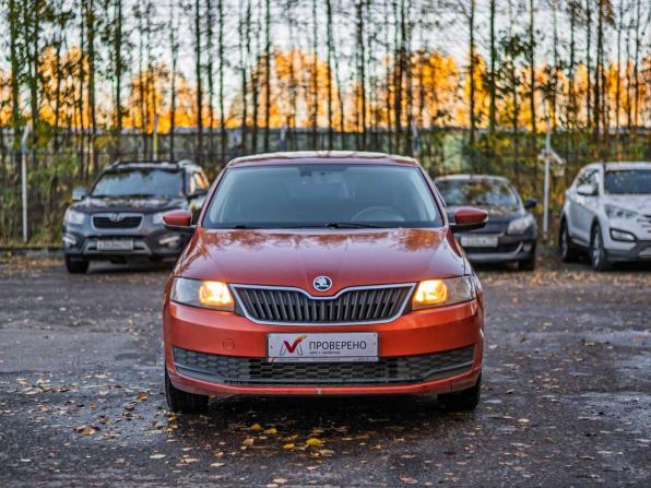 Skoda Rapid I Рестайлинг с пробегом 2018 года, цена 950 000 рублей, 216484 км, лифтбек, Автокод Объявления