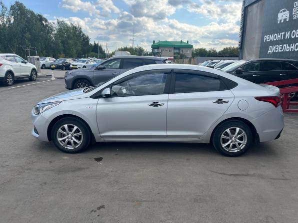 Hyundai Solaris II с пробегом 2017 года, цена 1 120 000 рублей, 146885 км, седан, Автокод Объявления