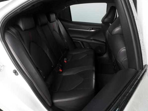 Toyota Camry VIII (XV70) Рестайлинг с пробегом 2021 года, цена 3 230 000 рублей, 124872 км, седан, Автокод Объявления