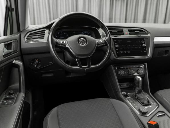 Volkswagen Tiguan II с пробегом 2017 года, цена 2 840 000 рублей, 73667 км, внедорожник, Автокод Объявления