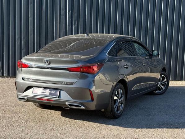 Changan Eado Plus с пробегом 2023 года, цена 1 595 000 рублей, 8407 км, седан, Автокод Объявления