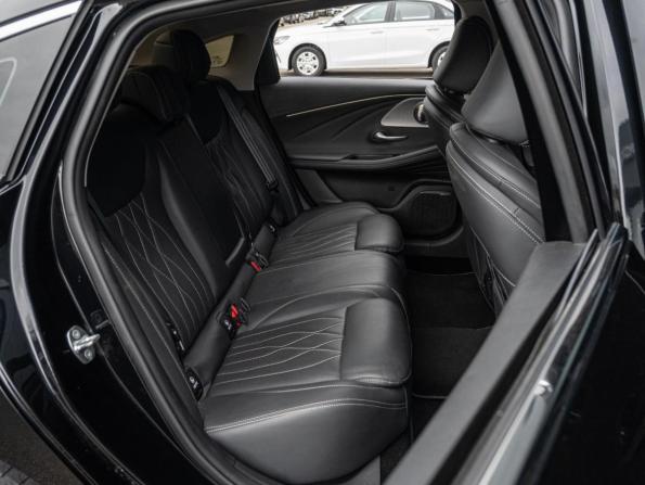 Chery Arrizo 8 с пробегом 2023 года, цена 2 035 000 рублей, 44557 км, седан, Автокод Объявления