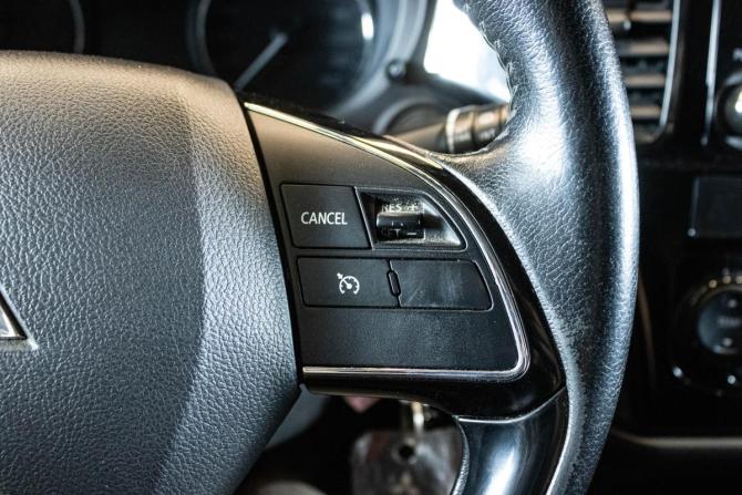Mitsubishi Outlander III Рестайлинг 2 с пробегом 2015 года, цена 1 664 000 рублей, 183440 км, внедорожник, Автокод Объявления