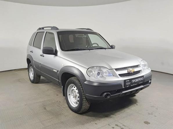 Chevrolet Niva I Рестайлинг с пробегом 2016 года, цена 675 000 рублей, 107591 км, внедорожник, Автокод Объявления