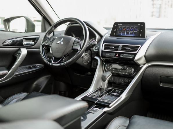 Mitsubishi Eclipse Cross I с пробегом 2018 года, цена 1 999 000 рублей, 69738 км, внедорожник, Автокод Объявления