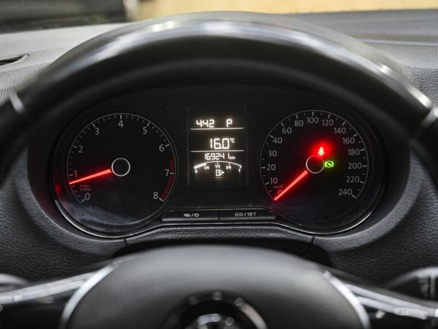 Volkswagen Polo V Рестайлинг Челябинск  - изображение 19