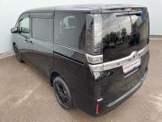 Toyota Voxy III (R80) Рестайлинг Стерлитамак  - изображение 39