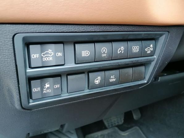 Toyota Tundra III с пробегом 2021 года, цена 7 500 000 рублей, 68194 км, offers.body_type.unknown, Автокод Объявления
